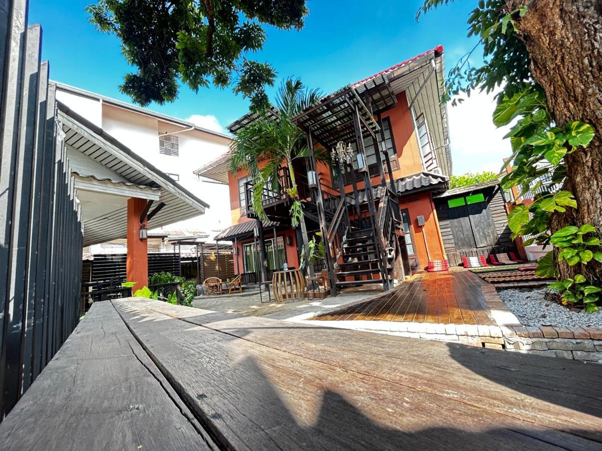 Villa'S Homestay Chiang Mai Eksteriør billede